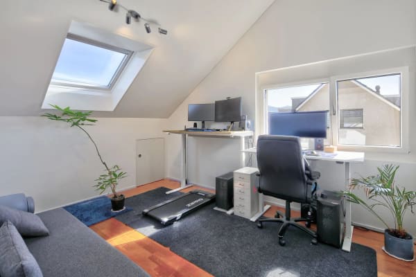 Immobilie in Tuggen - Charmante 4.5 Zimmer-Dachwohnung - Bild 10