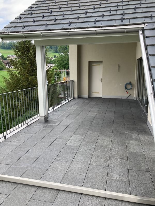 Immobilie in Tuggen - Charmante 4.5 Zimmer-Dachwohnung - Bild 15