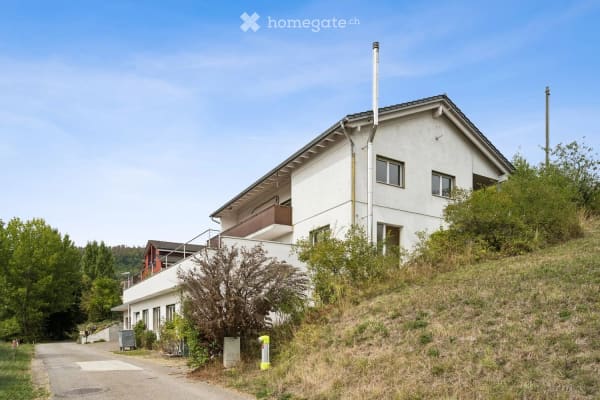 Immobilie in Wil Ag - Panoramalage mit viel Potenzial, zwei Wohnungen und grosse Terrasse - Bild 2