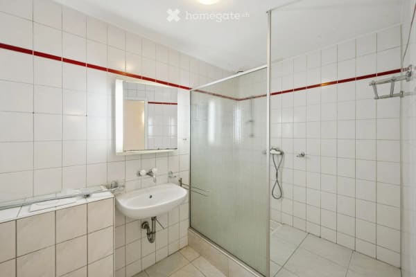 Immobilie in Wil Ag - Panoramalage mit viel Potenzial, zwei Wohnungen und grosse Terrasse - Bild 8