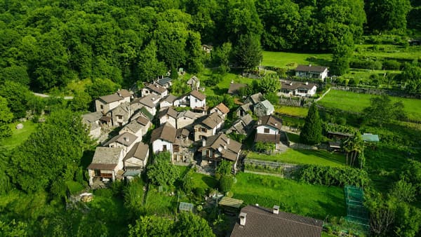 Immobilie in Brione Sopra Minusio - Zweitwohnsitz - Charmantes typisches Tessiner Haus/Rustico - Bild 22