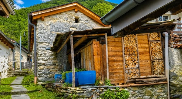 Immobilie in Brione Sopra Minusio - Zweitwohnsitz - Charmantes typisches Tessiner Haus/Rustico - Bild 25