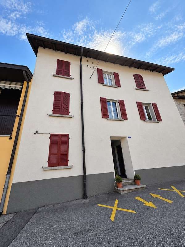 Immobilie in Camorino - Casa di nucleo con grande giardino - Bild 1