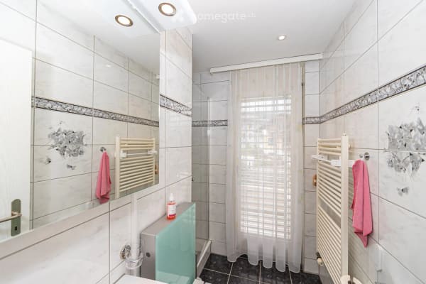 Immobilie in Sarnen - neu renovierte 4Â½-Zimmerwohnung im 1. OG mit zwei Balkonen - Bild 5