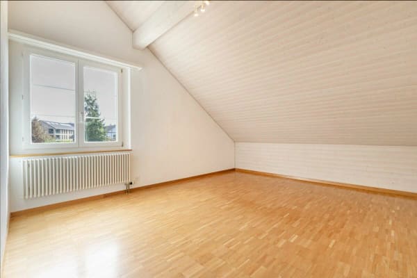 Immobilie in Hettlingen - Charmante 3.5-Zimmer-Dachwohnung mit grosszÃ¼gigem Gartenbereich - Bild 6