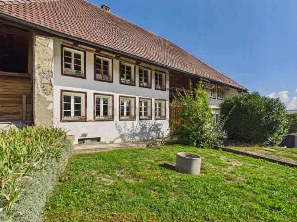 Immobilie in Beinwil Am See - Historischer Charme von 1893, FÃ¼nf Schlafzimmer, Ruhige und familienfreundliche Lage - Bild 0