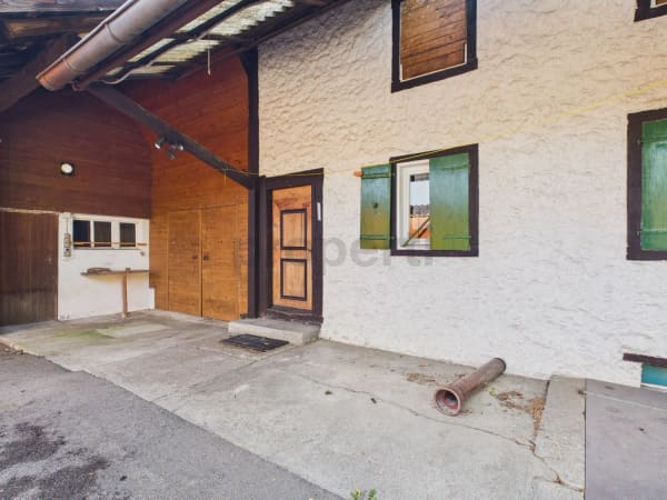 Immobilie in Beinwil Am See - Historischer Charme von 1893, FÃ¼nf Schlafzimmer, Ruhige und familienfreundliche Lage - Bild 1
