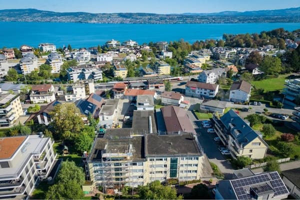 Immobilie in Wilen B. Wollerau - Schöne 4-Zimmer Wohnung mit wundervollem Blick auf den Zürichsee - Bild 2