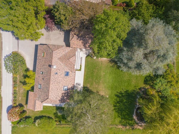 Immobilie in Grens - Villa individuelle rénovée avec vue panoramique à 5 minutes de Nyon - Bild 16