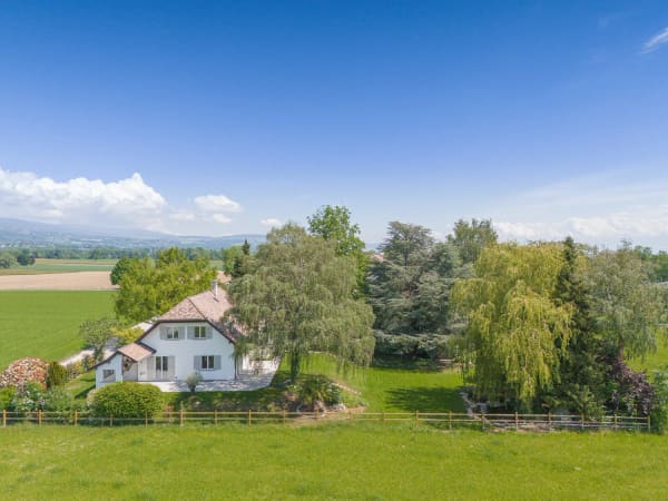 Immobilie in Grens - Villa individuelle rénovée avec vue panoramique à 5 minutes de Nyon - Bild 2
