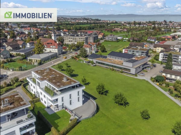 Immobilie in Tübach - Selten in Tübach - 4.5 Zimmer-Whg. mit 220m² Garten, privater Waschküche & Bodenseeblick - Bild 0