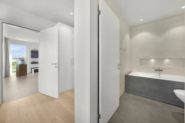 Immobilie in Tübach - Selten in Tübach - 4.5 Zimmer-Whg. mit 220m² Garten, privater Waschküche & Bodenseeblick - Bild 17