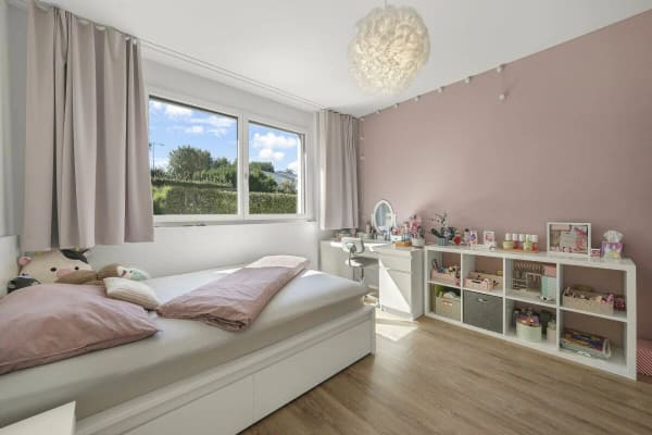 Immobilie in Tübach - Selten in Tübach - 4.5 Zimmer-Whg. mit 220m² Garten, privater Waschküche & Bodenseeblick - Bild 5