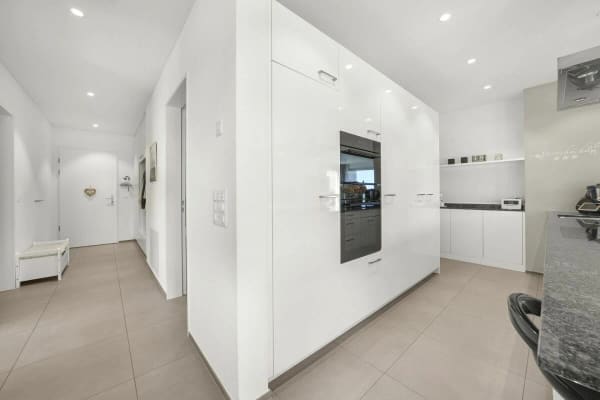 Immobilie in Tübach - Selten in Tübach - 4.5 Zimmer-Whg. mit 220m² Garten, privater Waschküche & Bodenseeblick - Bild 6