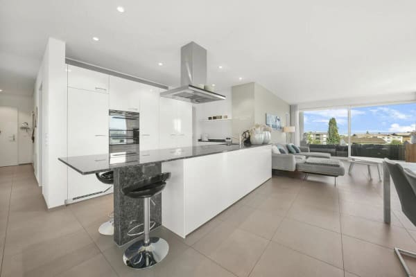 Immobilie in Tübach - Selten in Tübach - 4.5 Zimmer-Whg. mit 220m² Garten, privater Waschküche & Bodenseeblick - Bild 9