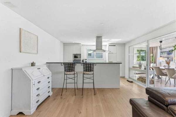 Immobilie in Greppen - Moderne und gepflegte 4.5-Zimmerwohnung mit grosszügiger Sonnenterrasse in Greppen - Bild 4