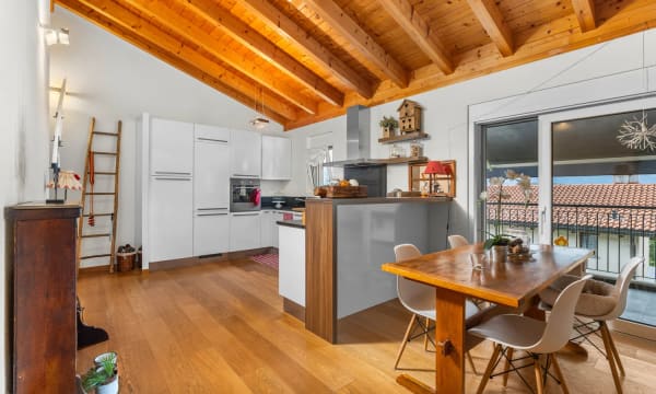 Immobilie in Villa Luganese - MODERNO ATTICO DI 3.5 LOCALI CON TERRAZZA A VILLA LUGANESE - Bild 12