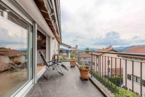 Immobilie in Villa Luganese - MODERNO ATTICO DI 3.5 LOCALI CON TERRAZZA A VILLA LUGANESE - Bild 8