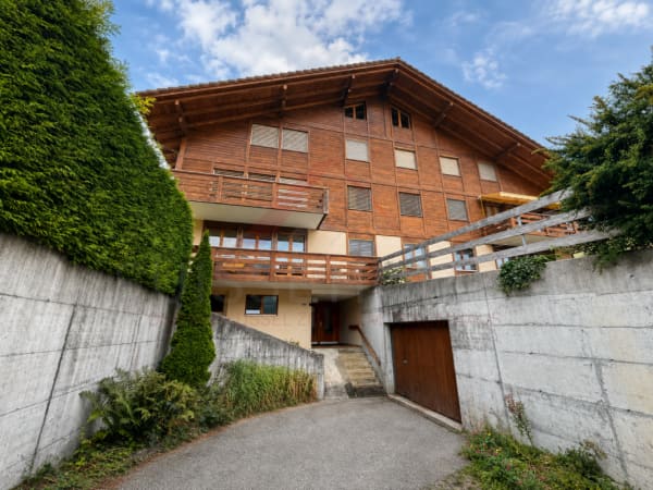 Immobilie in Frutigen - 4.5-Zimmer-Wohnung mit Bergpanorama, zwei Balkonen & Schwedenofen in Frutigen - Bild 0