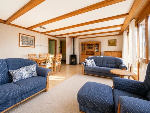 Immobilie in Frutigen - 4.5-Zimmer-Wohnung mit Bergpanorama, zwei Balkonen & Schwedenofen in Frutigen - Bild 1