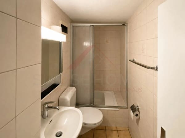 Immobilie in Frutigen - 4.5-Zimmer-Wohnung mit Bergpanorama, zwei Balkonen & Schwedenofen in Frutigen - Bild 14