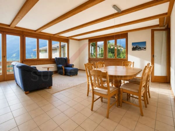 Immobilie in Frutigen - 4.5-Zimmer-Wohnung mit Bergpanorama, zwei Balkonen & Schwedenofen in Frutigen - Bild 2