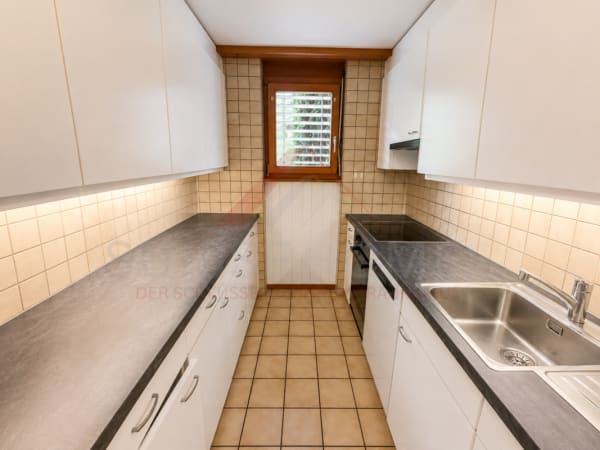 Immobilie in Frutigen - 4.5-Zimmer-Wohnung mit Bergpanorama, zwei Balkonen & Schwedenofen in Frutigen - Bild 7