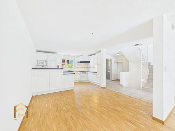 Immobilie in Stalden - Traumhaftes 6.5Zimmer-Reihenhaus mit Terrasse & Balkon - Bild 0