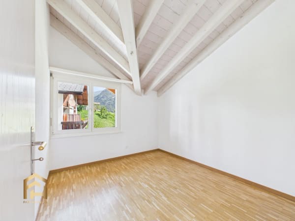 Immobilie in Stalden - Traumhaftes 6.5Zimmer-Reihenhaus mit Terrasse & Balkon - Bild 7