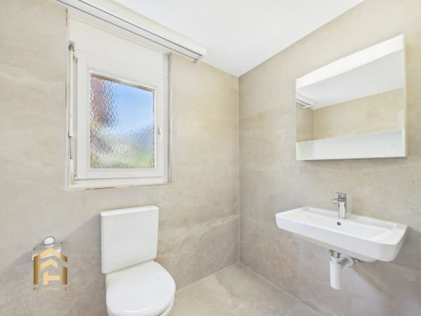 Immobilie in Stalden - Traumhaftes 6.5Zimmer-Reihenhaus mit Terrasse & Balkon - Bild 9
