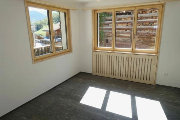 Immobilie in Luven - Zweifamilienhaus mit zwei 4Â½-Zimmer-Wohnungen, Wohnung Nr. 1 - Bild 3