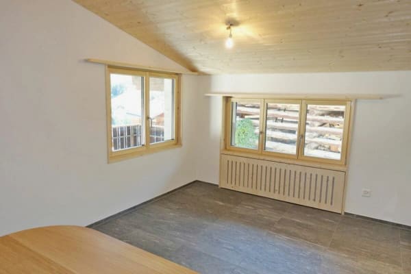 Immobilie in Luven - Zweifamilienhaus mit zwei 4Â½-Zimmer-Wohnungen, Wohnung Nr. 2 - Bild 3