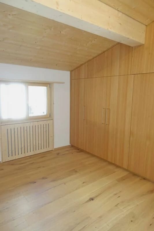 Immobilie in Luven - Zweifamilienhaus mit zwei 4Â½-Zimmer-Wohnungen, Wohnung Nr. 2 - Bild 6