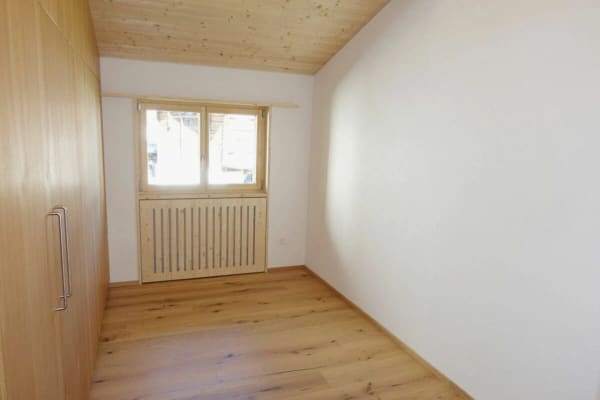 Immobilie in Luven - Zweifamilienhaus mit zwei 4Â½-Zimmer-Wohnungen, Wohnung Nr. 2 - Bild 7