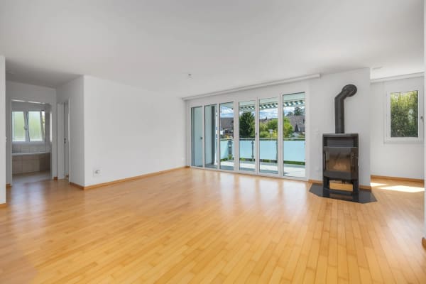 Immobilie in Henggart - Lichtdurchflutete Wohnung an zentraler Lage - Bild 2