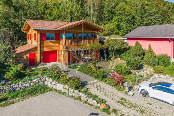 Immobilie in Diesse - Une maison chaleureuse aux multiples possibilités à Diesse - Bild 0