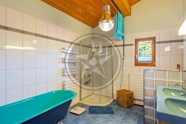 Immobilie in Diesse - Une maison chaleureuse aux multiples possibilités à Diesse - Bild 11