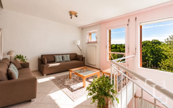 Immobilie in Aubonne - Maison familiale de 5.5 pièces avec jardin - Bild 4
