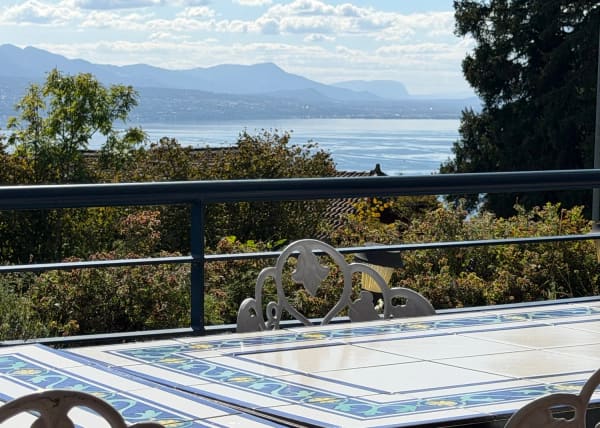 Immobilie in La Croix - Appartement de 3.5 piÃ¨ces avec vue panoramique Ã  La Croix (Lutry) , terrasse, jardin - Bild 0