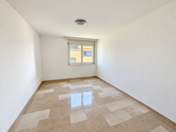 Immobilie in Bottmingen - Gepflegte 4.5 Zi.-Wohnung mit Wintergarten und Balkon - Bild 10
