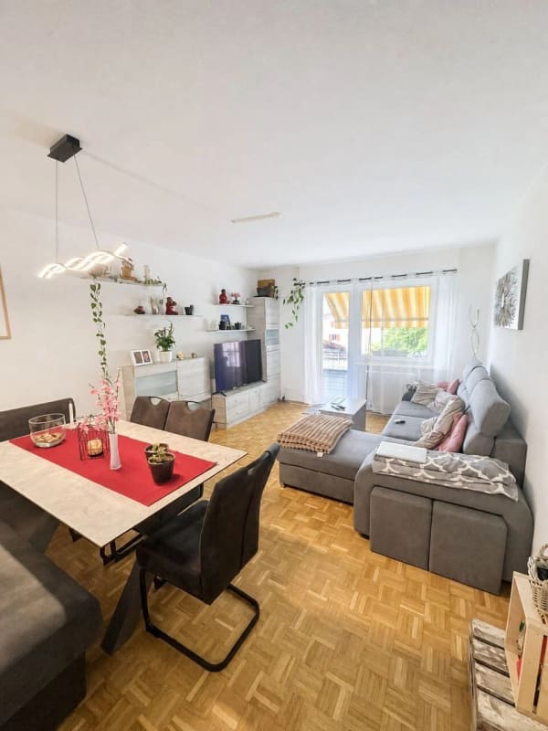Immobilie in Tentlingen - Appartement de 4,5 pces rÃ©cemment rÃ©novÃ© - Bild 2