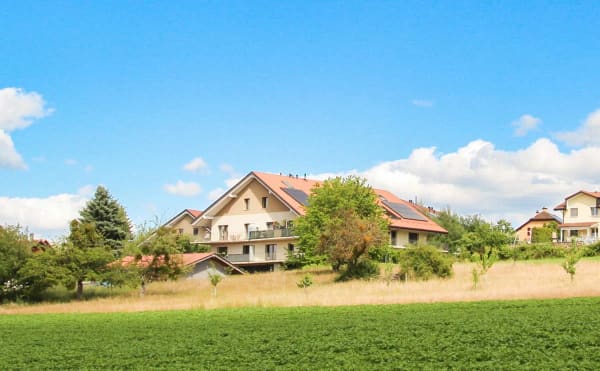 Immobilie in Carrouge Vd - TrÃ¨s beau 3.5 PiÃ¨ces avec grand balcon et magnifique vue campagne - Bild 2