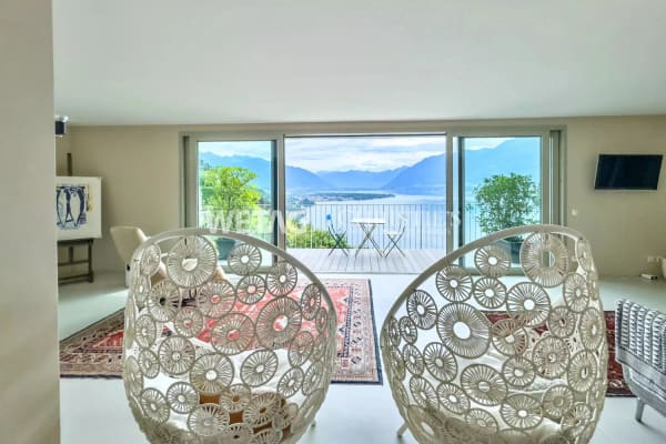Immobilie in Ronco Sopra Ascona - Ronco sopra Ascona: Moderne Zweifamilienvilla mit zwei Wohnungen & herrlichem Seeblick zu verkaufen - Bild 0