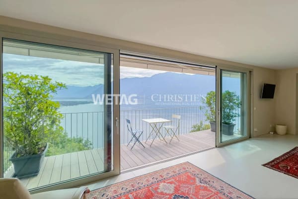 Immobilie in Ronco Sopra Ascona - Ronco sopra Ascona: Moderne Zweifamilienvilla mit zwei Wohnungen & herrlichem Seeblick zu verkaufen - Bild 1