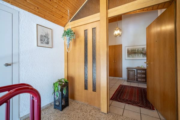 Immobilie in Niederuzwil - GrosszÃ¼gige 4.5-Zimmer-Dachwohnung in Niederuzwil - Bild 4