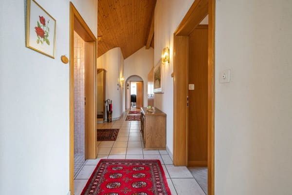 Immobilie in Niederuzwil - GrosszÃ¼gige 4.5-Zimmer-Dachwohnung in Niederuzwil - Bild 7