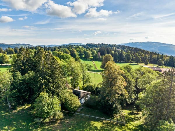 Immobilie in La Tanne - Un refuge au coeur des crêtes jurassiennes  2'520 m² de nature - Bild 0