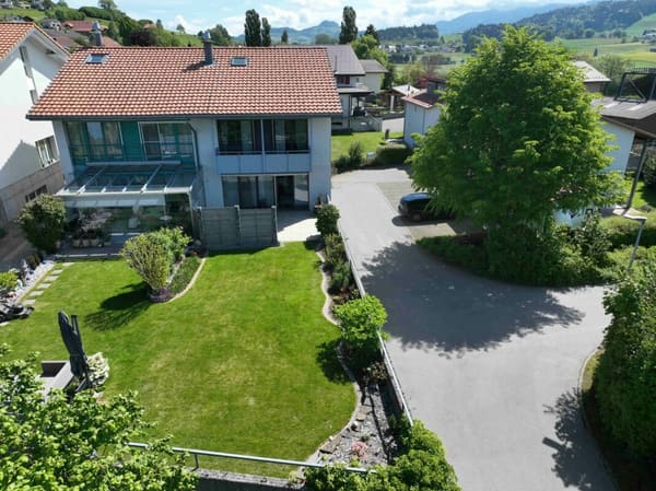 Immobilie in Rechthalten - Wunderschöne Doppelhaushälfte, über 180 m2 Wohnfläche - Bild 0