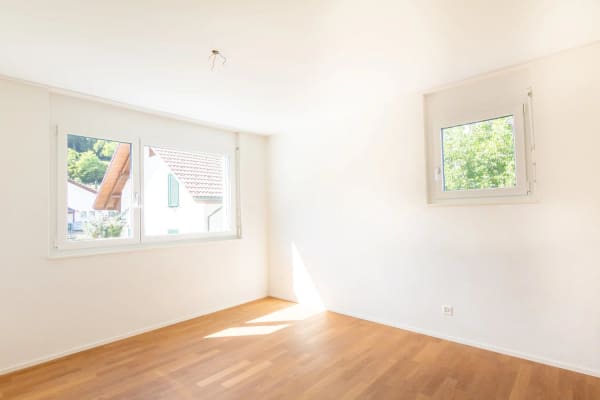 Immobilie in Staffelbach - Moderne 4.5-Zimmer-Wohnung im 1. OG mit Balkon, Staffelbach - Bild 11