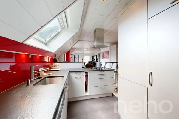Immobilie in Dotzigen - Aussergewöhnliche 5.5-Zimmer-Maisonette mit Wellnessbereich - Bild 3